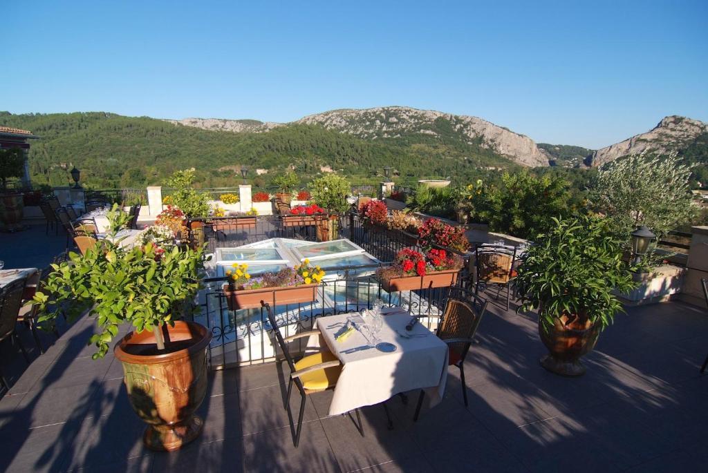 Logis Hotel Restaurant La Porte Des Cevennes Anduze Zewnętrze zdjęcie