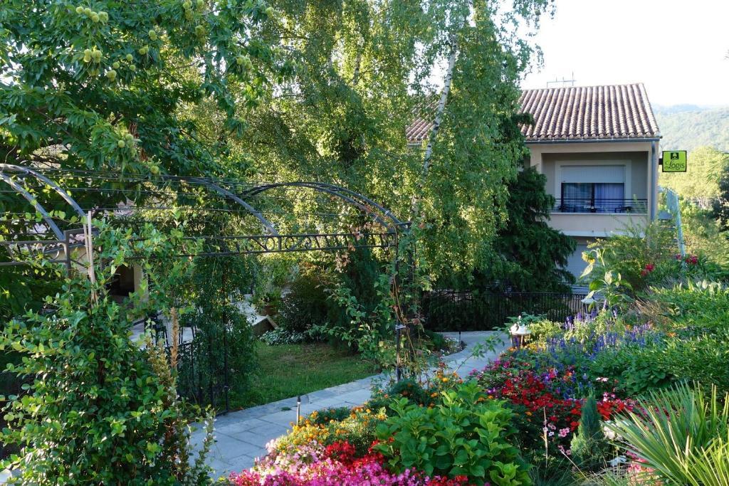 Logis Hotel Restaurant La Porte Des Cevennes Anduze Zewnętrze zdjęcie