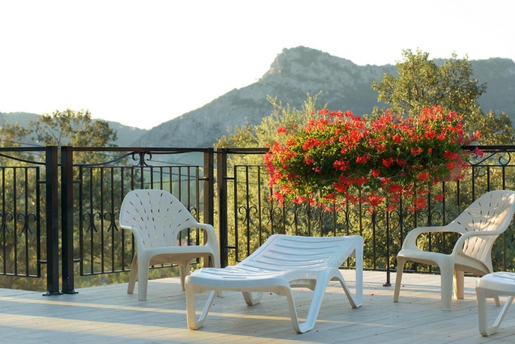 Logis Hotel Restaurant La Porte Des Cevennes Anduze Zewnętrze zdjęcie