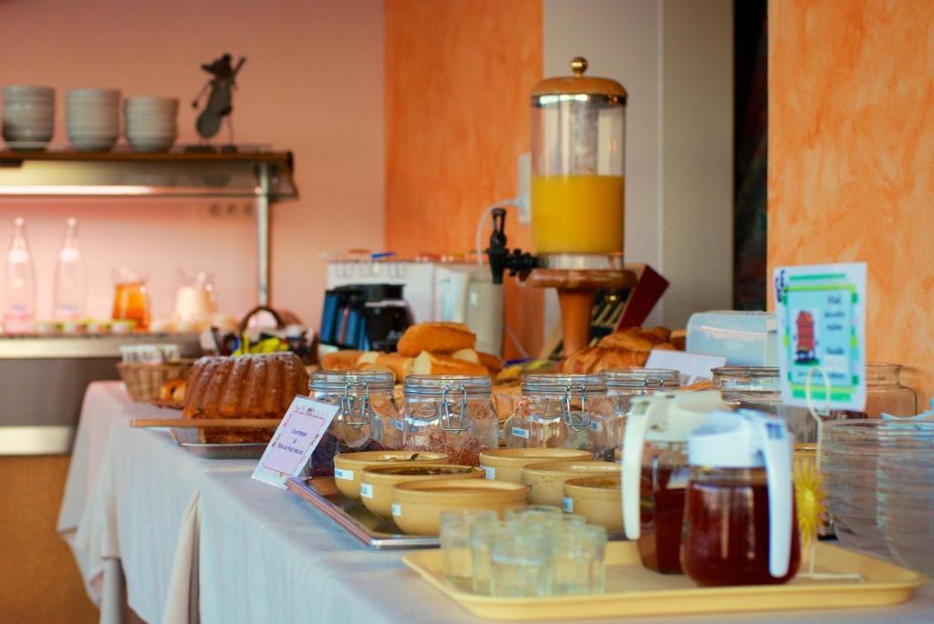 Logis Hotel Restaurant La Porte Des Cevennes Anduze Zewnętrze zdjęcie